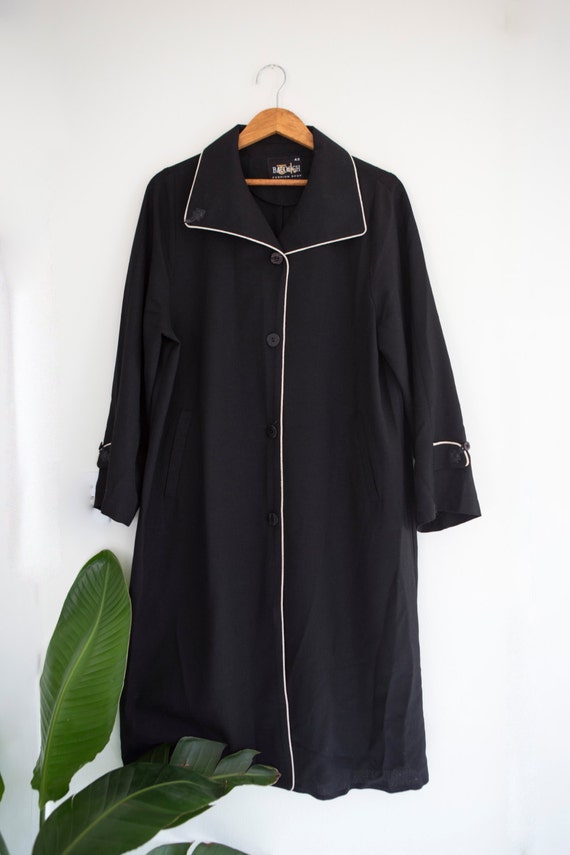 Lightweight Outline Overcoat