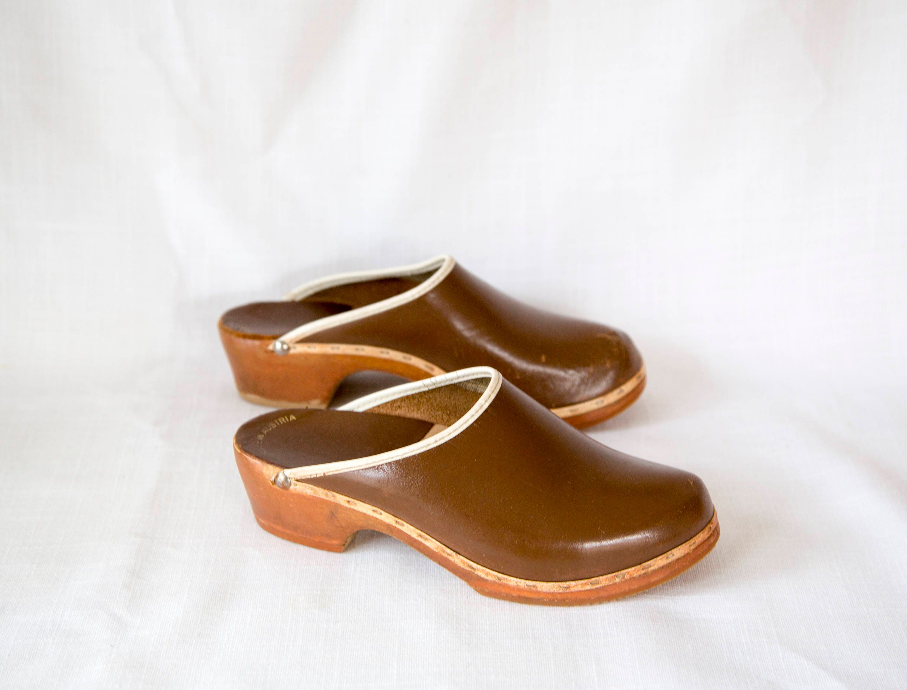 austrian clogs