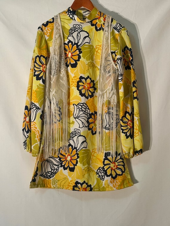 Vintage bright summer dress