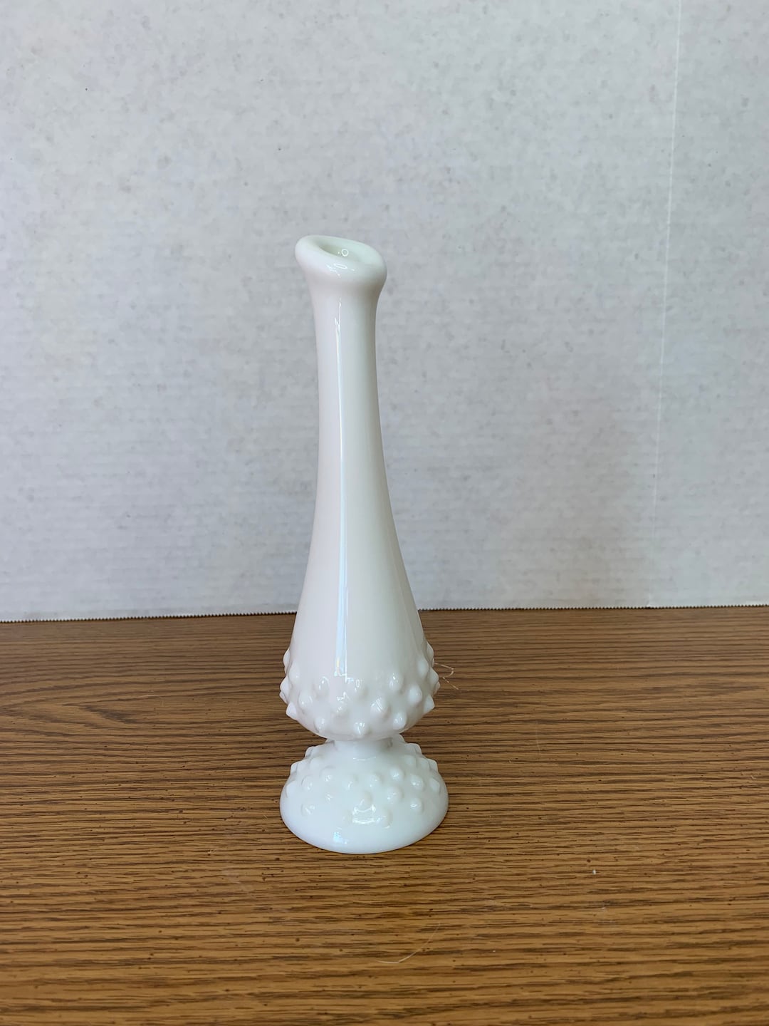Vintage Milk Glass Vase Hobnail Pattern Fenton Glass Bud Etsy