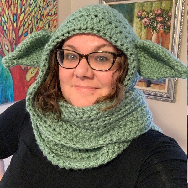 PATTERN Green Alien Hooded Scarf (Revised, 2023)