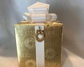 Christmas music box | Etsy