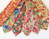 Red SkinnyTie, YOU CHOOSE PRINT, Red Men's Tie, Red Ties for Wedding, Liberty of London Tie, Red floral necktie, groomsmen gift, red cotton