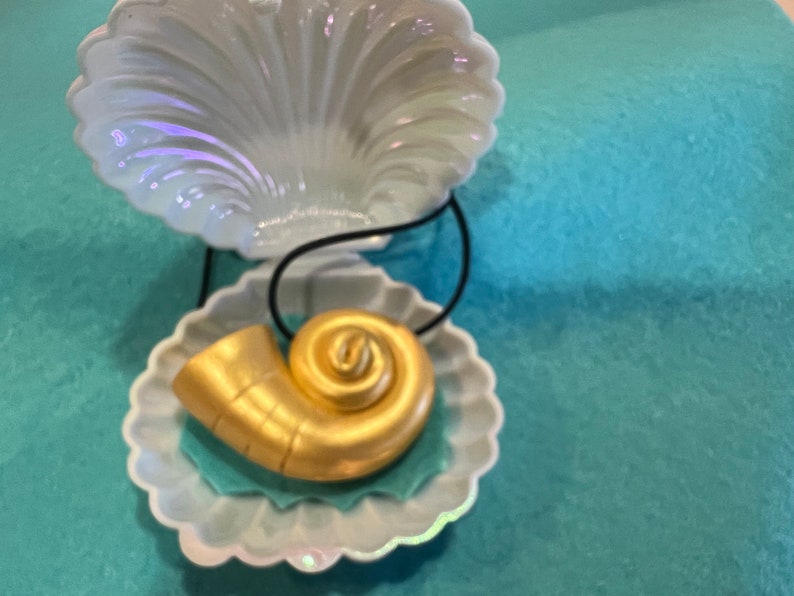 Ursula Shell Disney Inspired the Little Mermaid Ursula Sea Shell Necklace and ...
