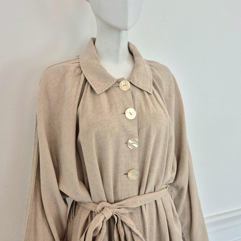 Free People | Abrigo largo beige con botones de nácar imagen 4