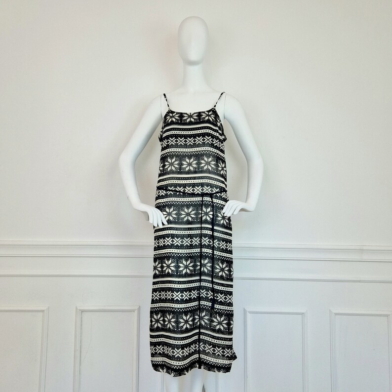 Comme des Garçons dress with black and white pattern image 5