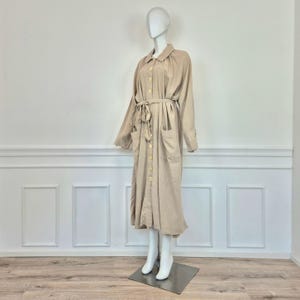 Free People | Abrigo largo beige con botones de nácar imagen 10
