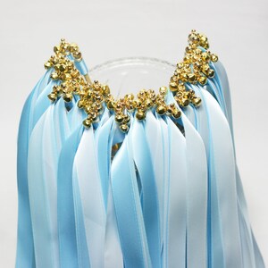 50 Uds varitas con cinta con cinta triple y campana varitas de fiesta serpentinas palos de cinta varitas mágicas de hadas para decoraciones de boda