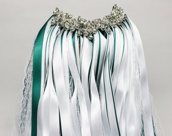 50PCS Varitas de boda con cinta de satén Cinta de encaje y campana Varita de fiesta Serpentinas de palo de cinta Bastones de hadas mágicas para Decoraciones de boda