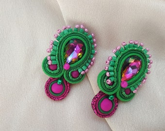 Magenta Green soutache Embroidered Earring, Short Emerald Green Pink Evening Earring, Vitrail Crystal Earring, Multicolor Rhinestone earring