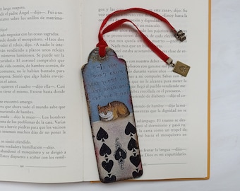 Cheshire Cat Alice in Wonderland bookmark, Wood literary bookmark, Alice in Wonderland gift, Bookish gift for teacher, Literary gift