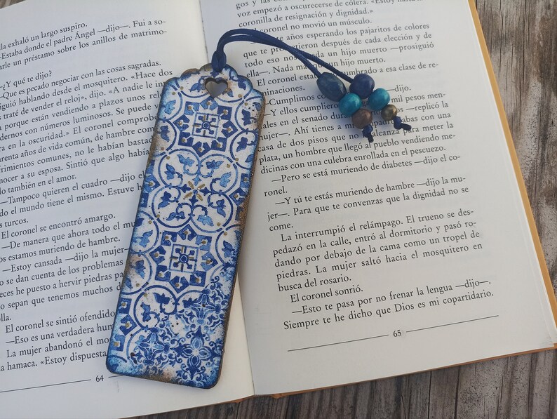 Blue and White tile azulejo bookmark, Wood bookmark, Spanish portuguese tile bookmark, Mediterranean tile, Portuguese tile, Bookish gift image 4