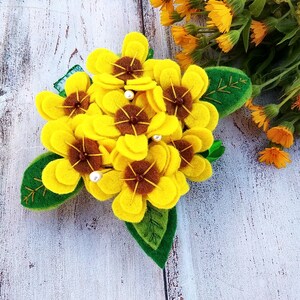 Yellow flowers wrist band pincushion Gift for mom Nedlework gift Handmade pincushion Felt floral pincushion Gift for grandmother
