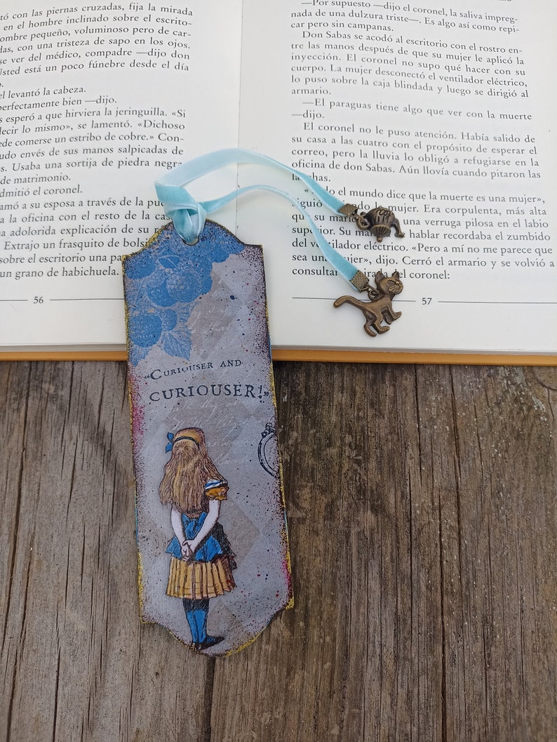 Alice in Wonderland Bookmark, Wood literary Bookmark, Mad Tea Party, Cheshire Cat Bookmark, Bookish Gift for Book Lover, Literary gif image 8