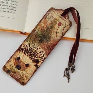 Hedgehog autumn bird wood bookmark, Hedgehog Robin woodland bookmark, Autumn nature, Gift for nature lover, Wild animals, British wildlife image 1