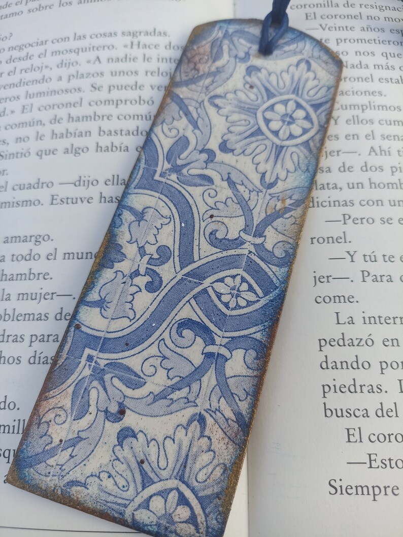 Blue and White tile azulejo bookmark, Wood bookmark, Spanish portuguese tile bookmark, Mediterranean tile, Portuguese tile, Bookish gift image 4