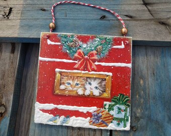 Kitten cats winter Christmas plaque, Square wood hanging Xmas wall decor, Cat Christmas decorations, Cat lover gift, Red traditional Xmas