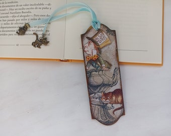 Alice in Wonderland Bookmark, Wood literary Bookmark, Mad Tea Party, Cheshire Cat Bookmark, Bookish Gift for Book Lover, Literary gif