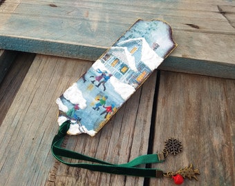 Bookmark with festive winter scene, Wooden bookmark, Snow christmas bookmark, Stocking stuffer for readers, Winter village, Bookish gift