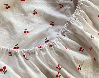 Drap housse drap de lit motif cerises au choix