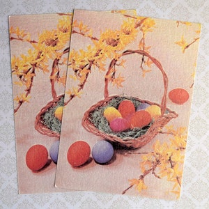 Biglietto d'auguri vintage "Buona Pasqua" degli anni '90, realizzato in Lituania. Biglietto d'auguri con design retrò di uova di Pasqua colorate per celebrare la Pasqua.