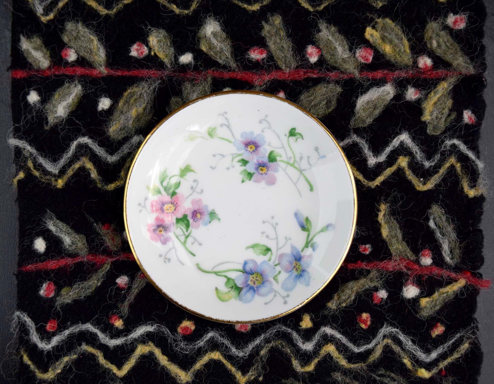 Vintage Crown Staffordshire England Fine Bone China 'England's