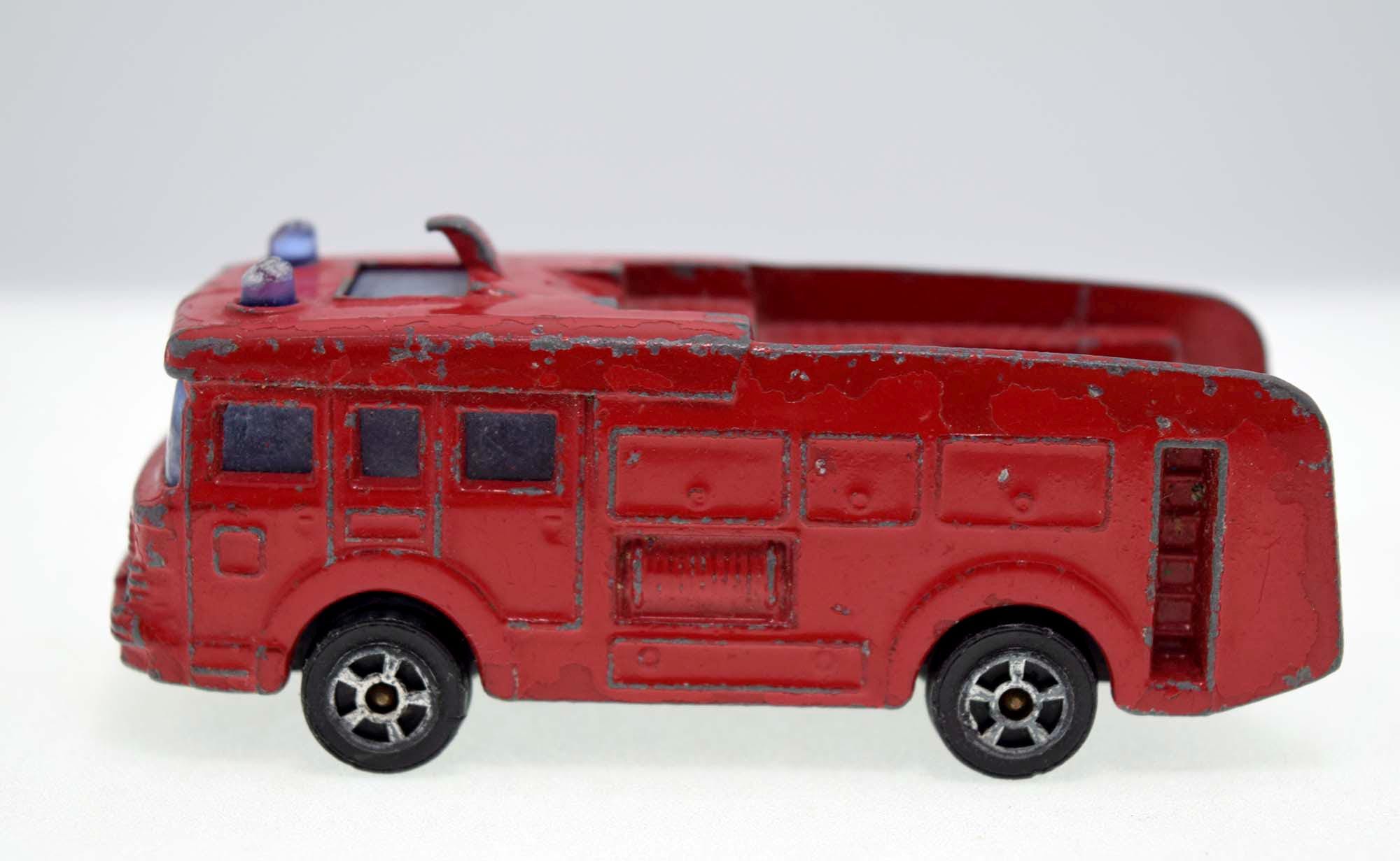 Vintage Corgi Juniors Whizwheels ERF Fire Engine Water