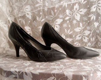 Vintage Gaby Gabor Junior for Kraus+Co Vienna Real Black Leather EUR 37 Size Ladies Heel Pointy Toe Shoes Narrow Fit