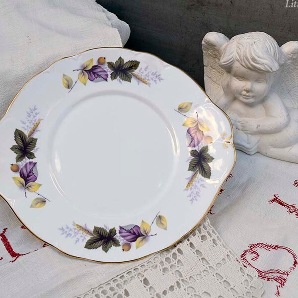 Vintage Duchess Bone China Made in England Leaves Design Double Handle Cake Plate Retro Duchess Chinaware Vintage Wedding Party Crockery