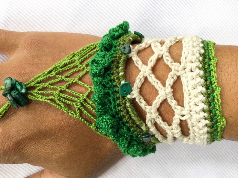 green cotton crochet cuff boho green bracelet Dark green hippie bracelet with small beads emerald bohemian cuff hippie green cuff