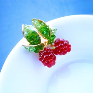 Raspberry Earrings: Gold-plated stainless steel drop earrings with red berries, fruit jewelry, fruit Silber 925/Resin