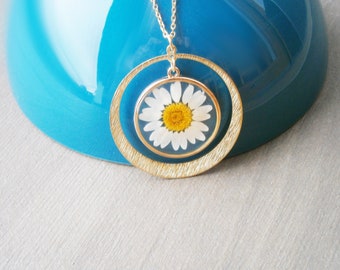 Daisy necklace, real flower pendant gold plated, natural blossom