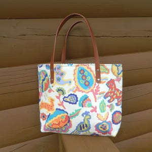 Vintage Fabric Tote Bag, Large Floral Bag, Market Tote, Farmers Market Tote, Fabric Tote Bag Lined, Reusable Tote, Vegan Leather Handles
