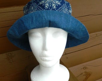 Vintage Floral Cotton Bucket Hat: Blue Denim Lined Sun Hat