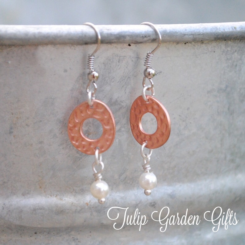 Hammered Copper Ring Earrings With Pearl Accents, Copper Earrings, Hammered Copper Earrings, Copper and Pearl Earrings, Copper Pearl Earring image 2