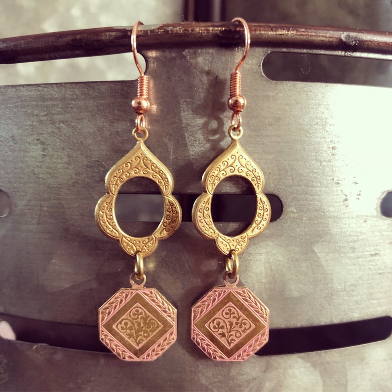 Etched Brass Earrings Vintage Brass Earring Filigree Medallion Drop Earrings Pretty In Pink Earrings Antique Style Pink Brass Earrings