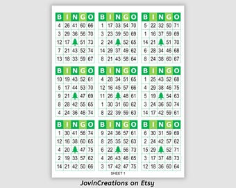 Può includere: Un foglio di cartelle della tombola con testo e numeri verdi e bianchi. La parola "BINGO" è in cima a ogni cartella. Le cartelle hanno una grafica di albero di Natale. Il nome del negozio Etsy "JovinCreations" è in basso.