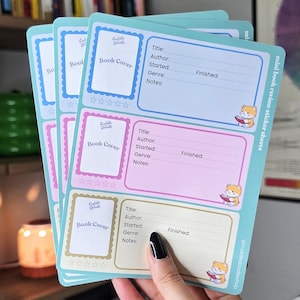 ミニブックレビューステッカー、カスタマイズ可能な読書記録、メモ付き読書記録、ブックカバーと評価、かわいいクマのブックトラッカー