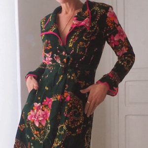 VINTAGE MINI DRESS // Floral Vintage 1960s 60s Mini Dress