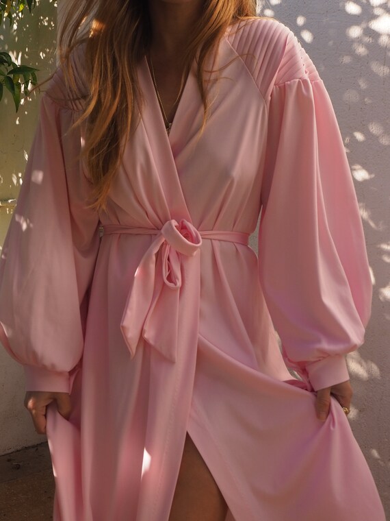 PINK VINTAGE ROBE with Balloon Sleeves