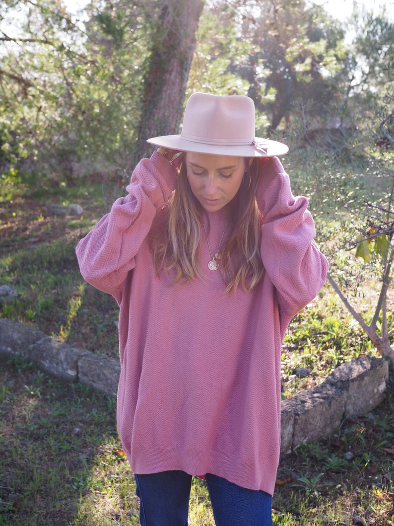 VINTAGE OVERSIZED SWEATSHIRT Slouchy Rose Pink Oversized Sweatshirt