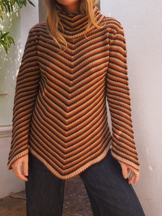 VINTAGE KNIT TURTLENECK // Striped Turtleneck