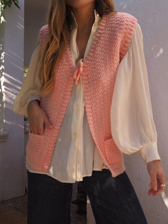PINK VINTAGE VEST // Vintage 60s 70s Knit Vest