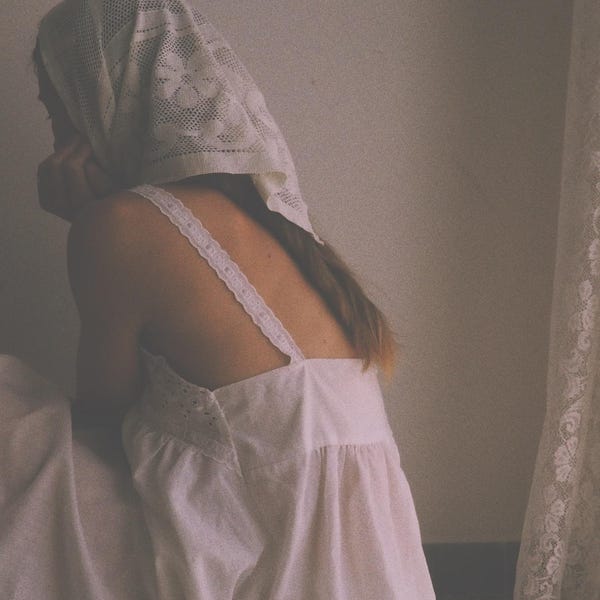 Pañuelo de encaje de ganchillo vintage hecho a mano