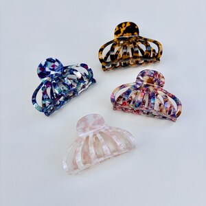 Pink Tortoise Shell Hair Claw Clip, Marble Claw Clip for Thick and Fine Hair, Tortoise Acetate Hair Accessory, Glossy Neutral Everyday Clip image 3