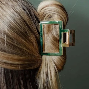 Metal Hair Claw Clip: Tortoise Pearl Acetate, Green Marble Accent