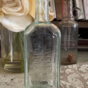 Vintage/Antique Glass Bottle