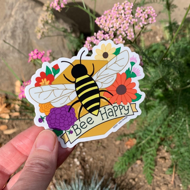 Bee Happy Vinyl Sticker / Cute Illustrated Honey Bee Flowers / Fun Gift for Gardeners / Water Bottle Sticker / Cool Nature Laptop Sticker 画像 5