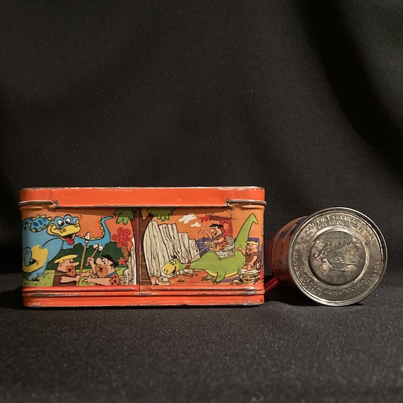 The Flintstones and Dino Lunchbox with Thermos 19… - image 6