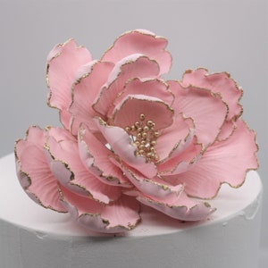 Garden Peony Flowers - Pink with Gold Tips and Stamens Cake Toppers - Gumpaste Sugar Flowers